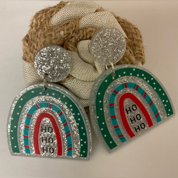 ❤️Christmas Rainbow 🌈 Earrings💚 - Picture 2 of 4